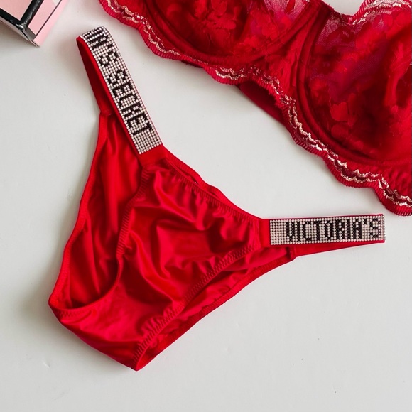 32DD XS Victoria’s Secret red bra set - Picture 3 of 8